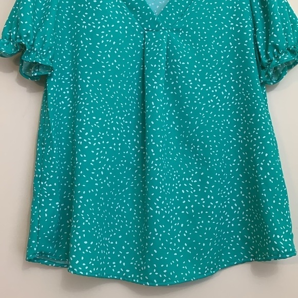 7th Ray | Jaylin Green White V Neck Puff Puff Lightweight Relaxed Fit Top M - Picture 4 of 17